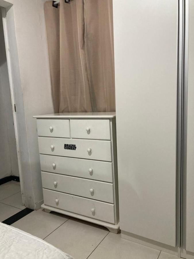 Em Copacabana Apartamento Mobiliado No Posto 6 Рио-де-Жанейро Экстерьер фото
